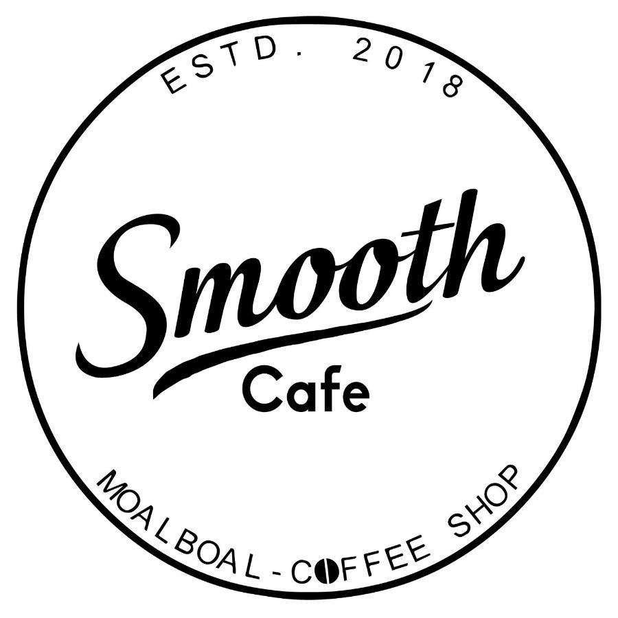 Smooth Cafe, Cocktail Bar & Hostel Moalboal Exteriér fotografie